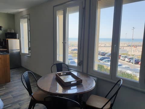 Top Airbnb: Sea view studio in Berck