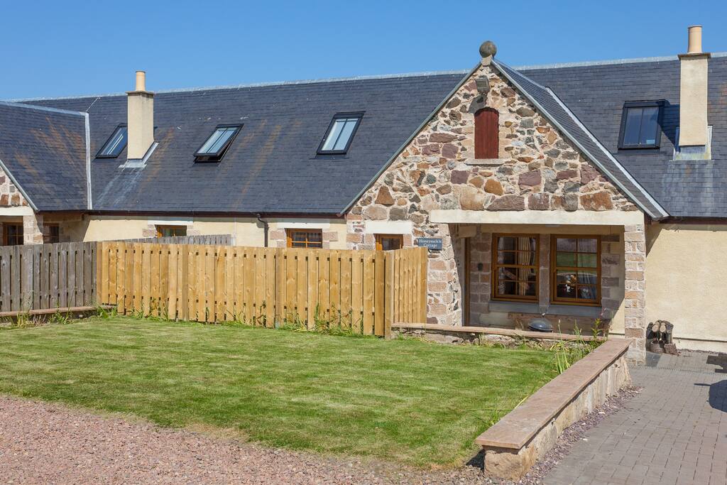 Honeysuckle Cottage