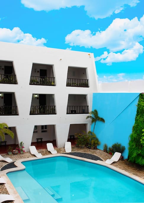 Lovely and renovated Hotel located in the heart of Isla Mujeres. Stay with us and live a wonderful experience.