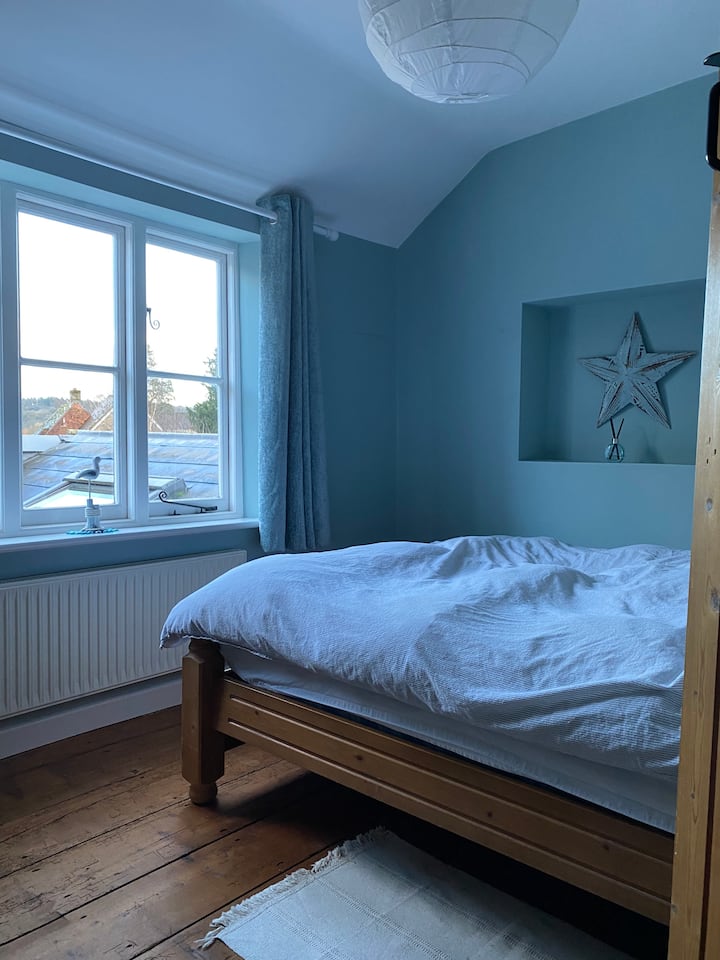Bedroom 2 with Double Bed 