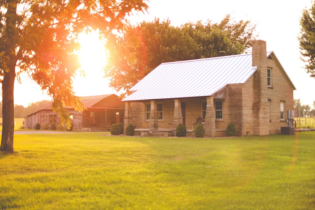 Stone Homestead Farmhouse Houses for Rent in Cookeville, Tennessee