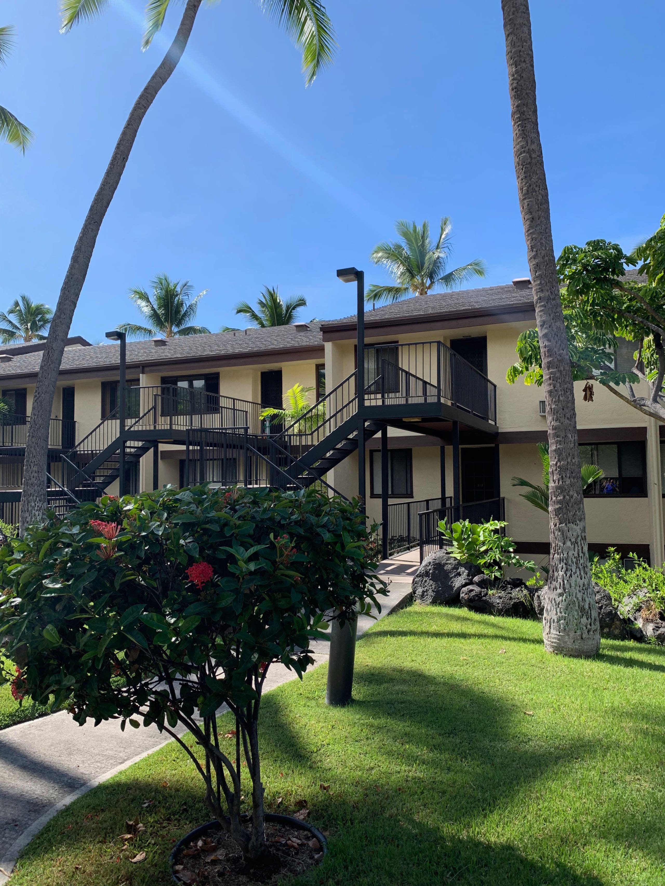 Condo in Kailua-Kona · ★4.96 · 3 bedrooms · 4 beds · 3 baths - Image 30