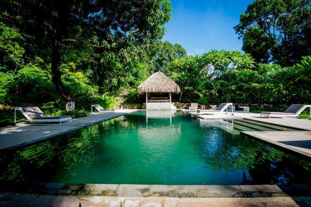 Community Lounge and Pool area