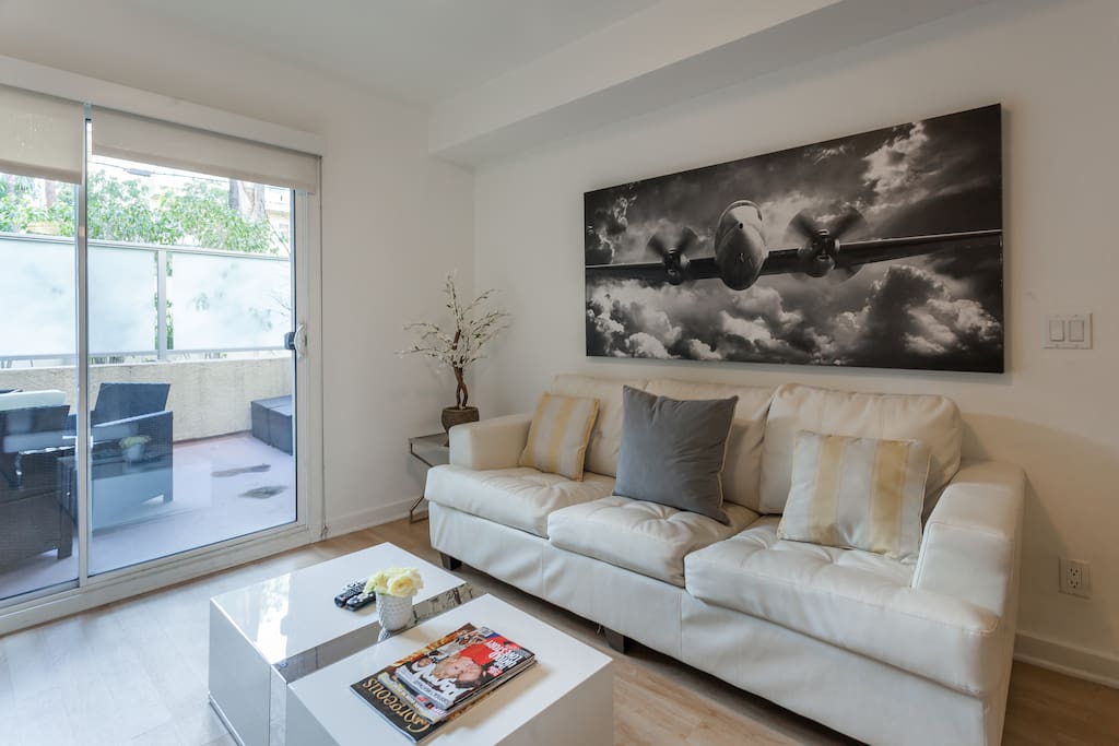 Stylish and modern artwork with an airplane theme!