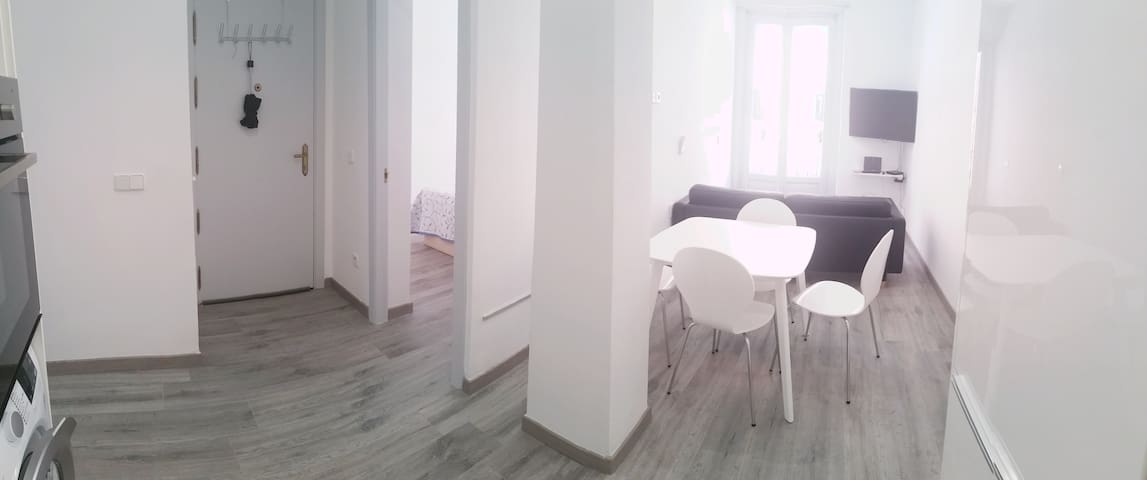 Center town. Gran Via- Plaza del Callao