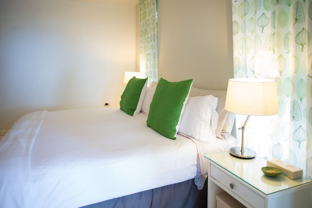 Comfy king size bed for 2