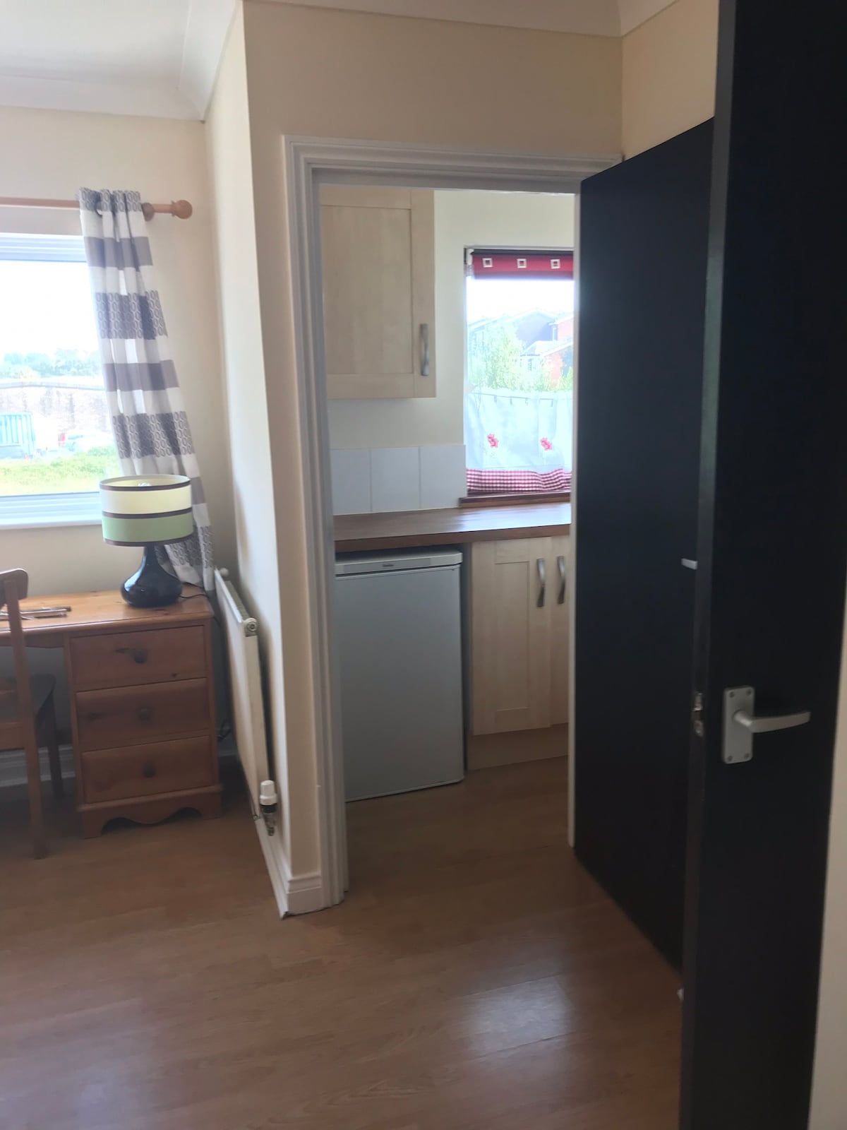 Studio 4 Tamarisk Close Bognor Regis. Flats for Rent in Bognor Regis , West Sussex, United