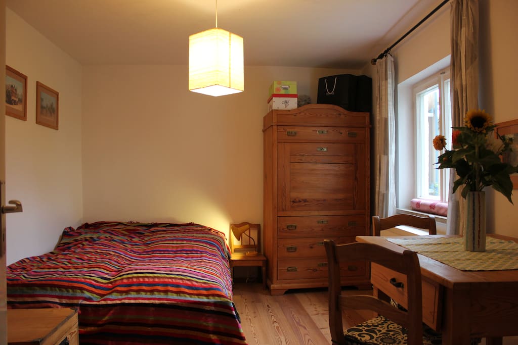 Ruhiges Zimmer im Anbau