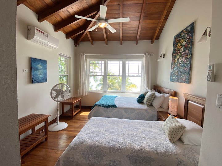 Bračni krevet (1,6x2) i bračni krevet ( 