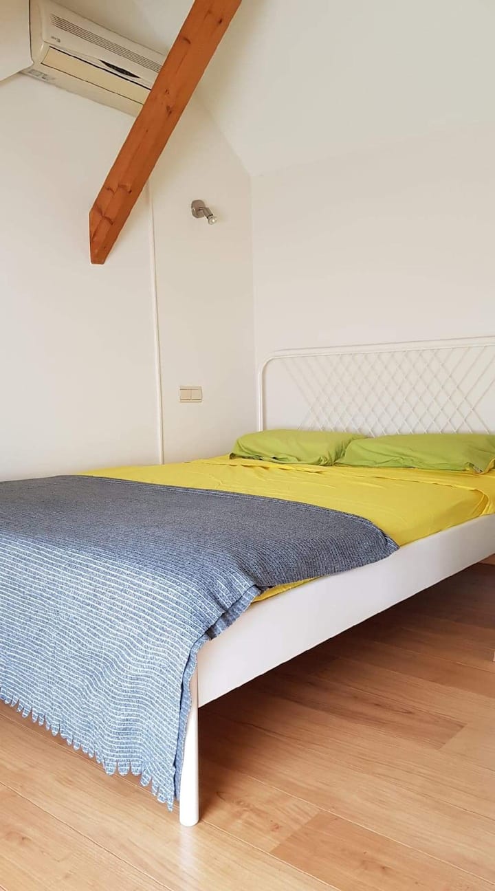 საძინებელი 4