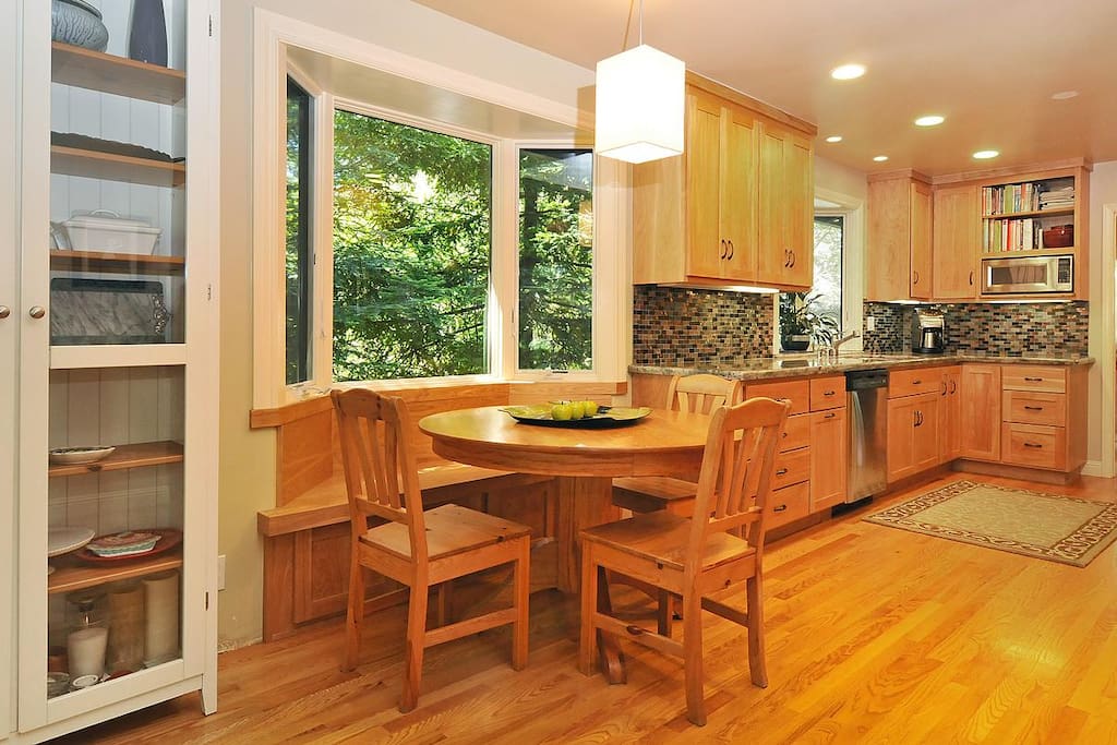 Breakfast nook