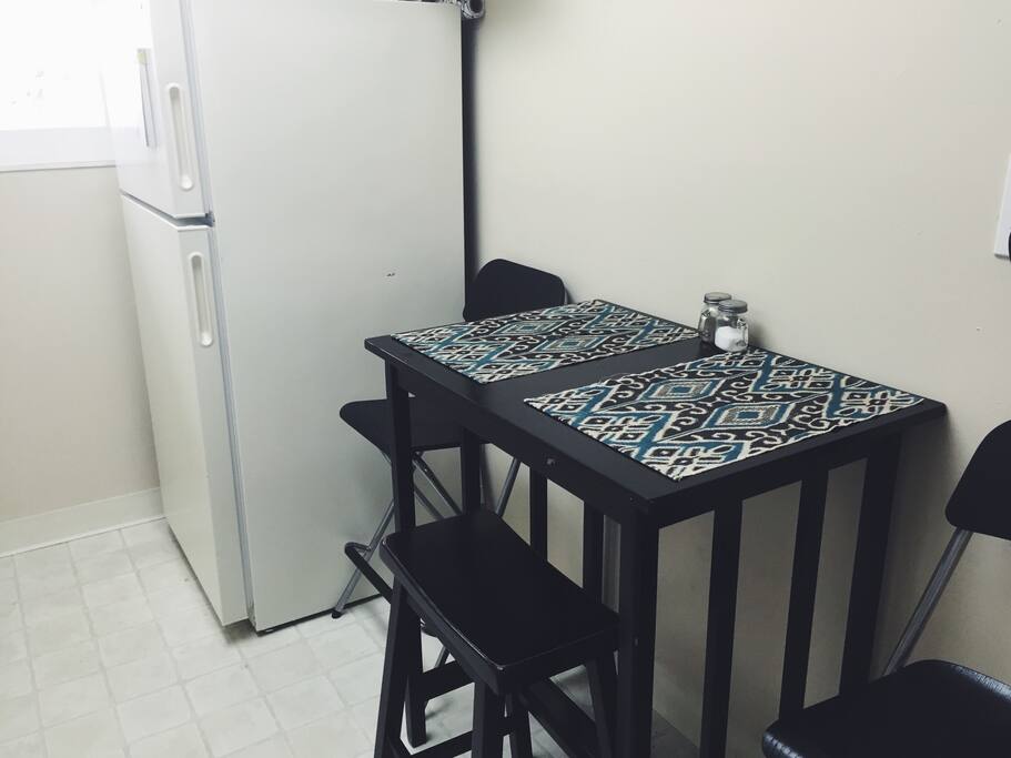 Table for two!