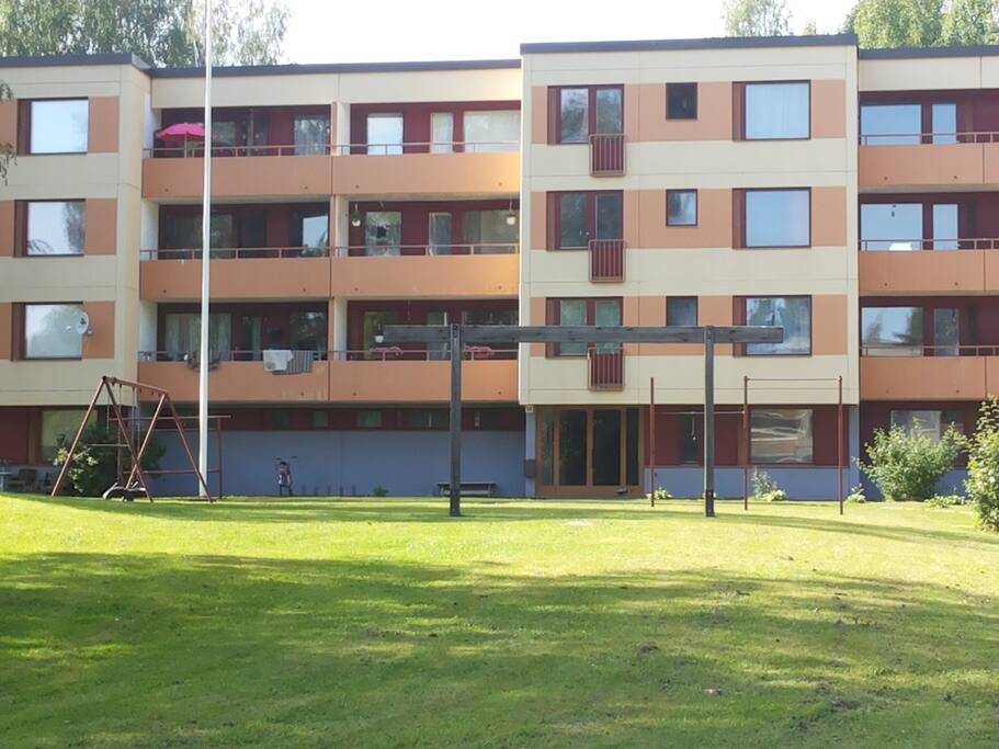 Тихое красивое место. Парадная левая "В".