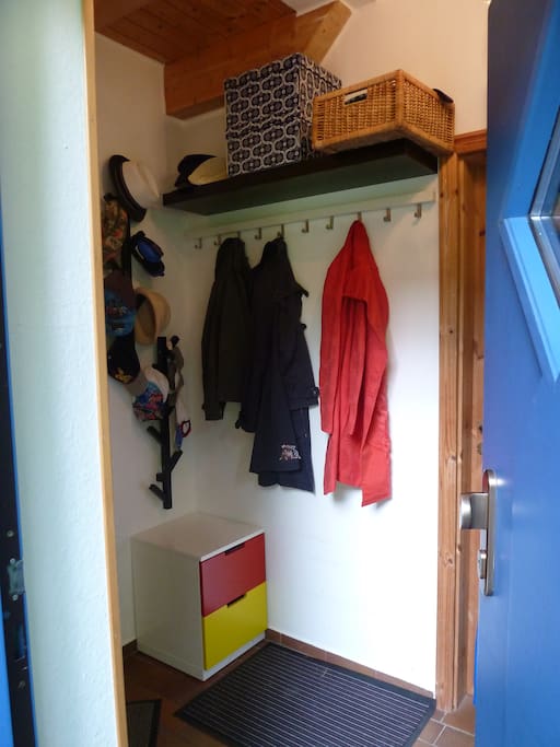 Eingang, Garderobe
