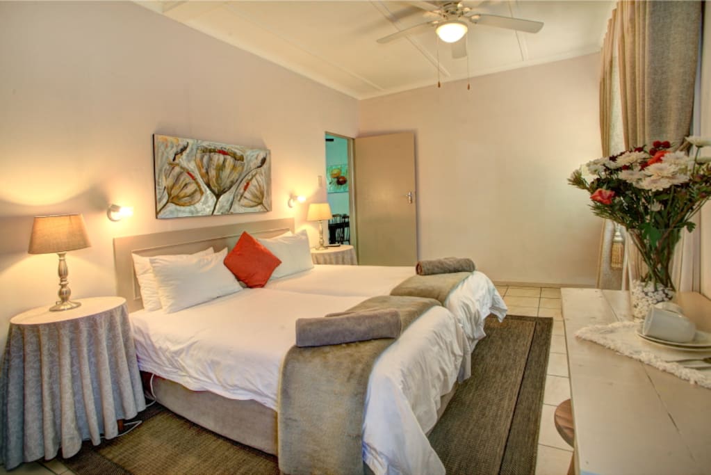 Private en-suite bedroom and own entrance