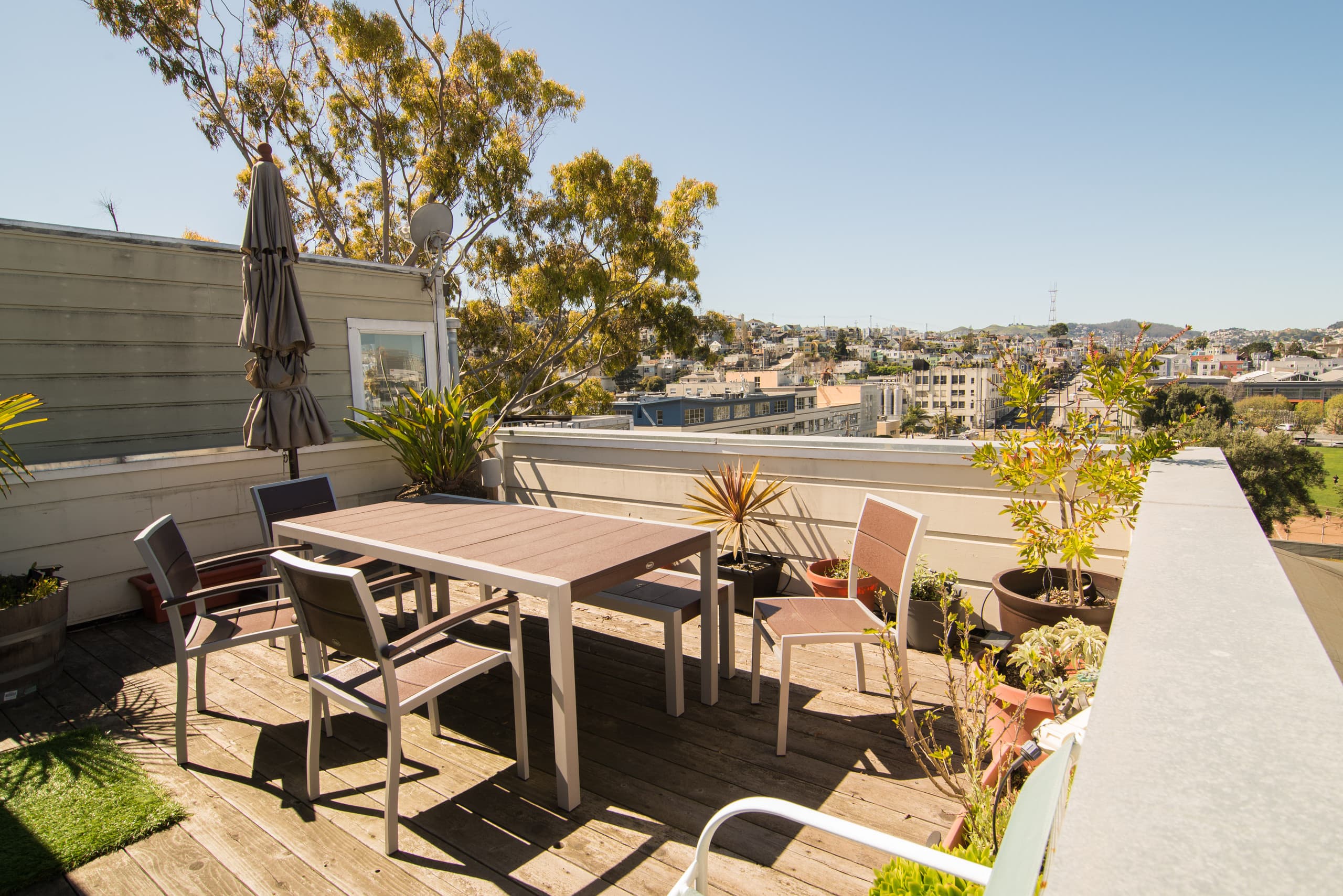 Condo in San Francisco · ★4.89 · 2 bedrooms · 2 beds · 2 baths - Image 33