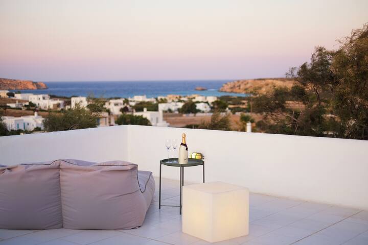 St Maria Architect’s Villa with Atrium & Garden