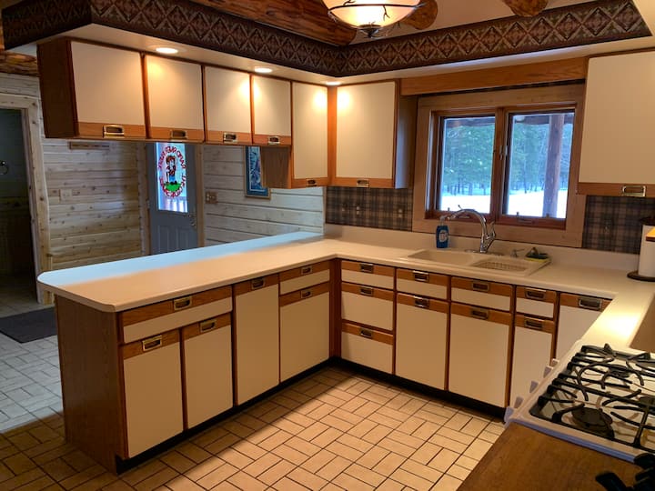 Top 12 PetFriendly Cabins Near Munising, Michigan Updated 2024 Trip101