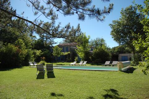 Charming rebuilt farm in Provence,