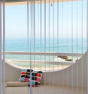 Seafront top studio  swimming pool 