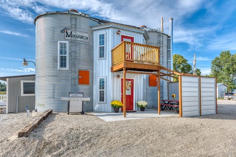 Panoramic Views & Dog Heaven at The Silo!