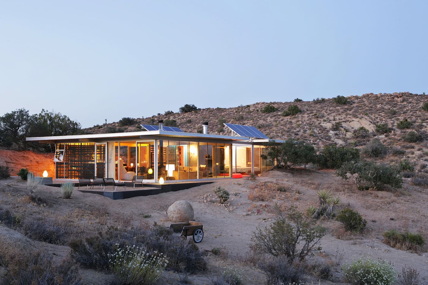 Off-grid it House | 30 Marvelously Beautiful Airbnbs Around the World