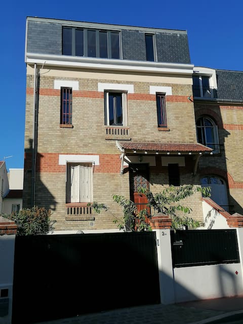 Big house, 4 bdrms up to 10 pers. to visit Paris