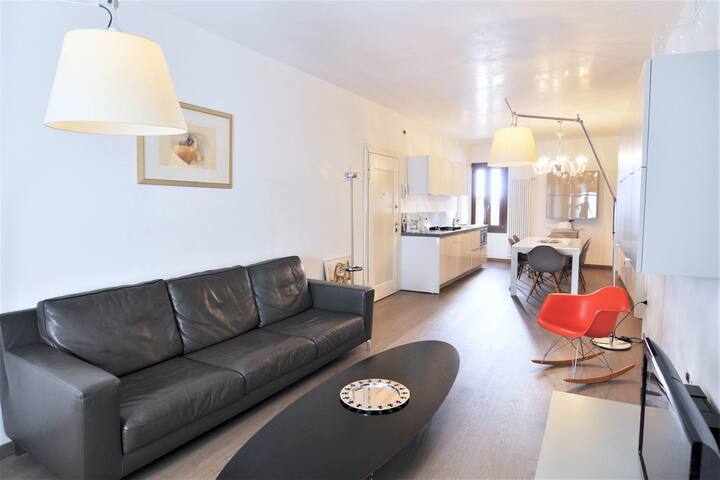 Stylish 100 meter from San Marco square, sleeps 6 gallery image 3