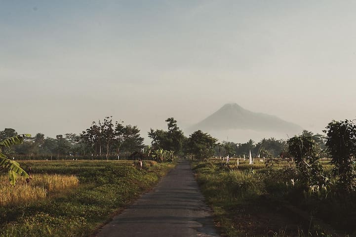 Airbnb Muntilan Vacation Rentals Places To Stay Airbnb Muntilan Vacation Rentals Places To Stay