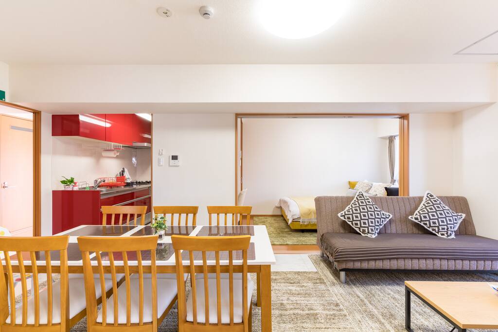 Here is newly renovated room! こちらは2017年11月にリノベーションしたばかりの新しいお部屋です。