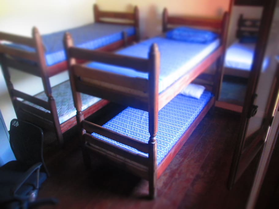 quarto para 6 pessoas