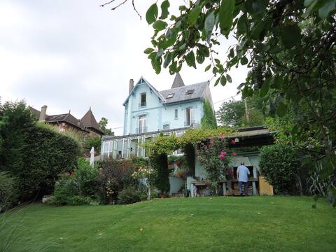 Stunning house close to Disneyland and Paris