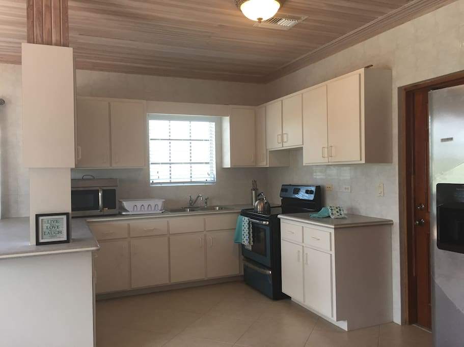 Full Kitchen