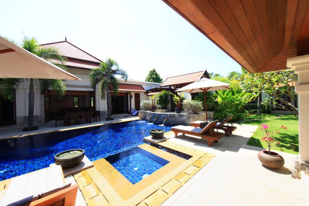 pool and Jacuzzi