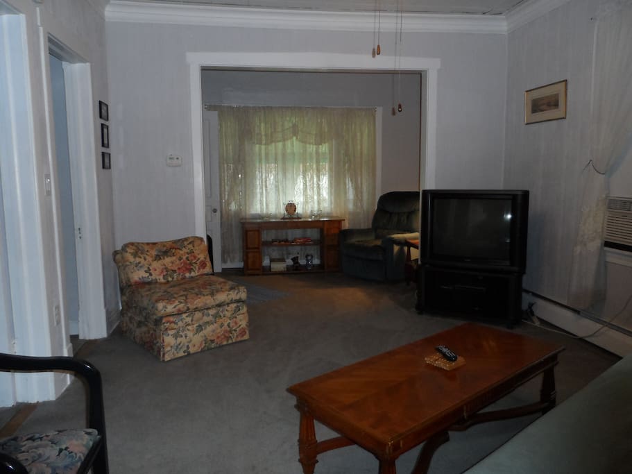 Irving Park Albany Park Pvt. Apt. w/ Garage & Yard  