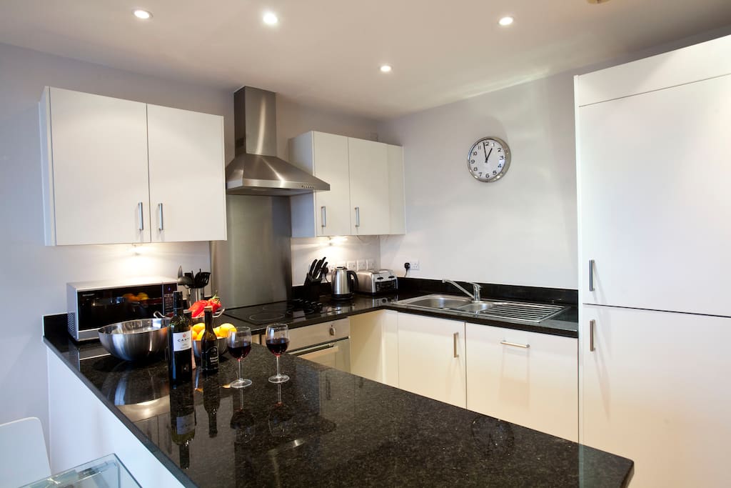 Fully fitted Kitchen