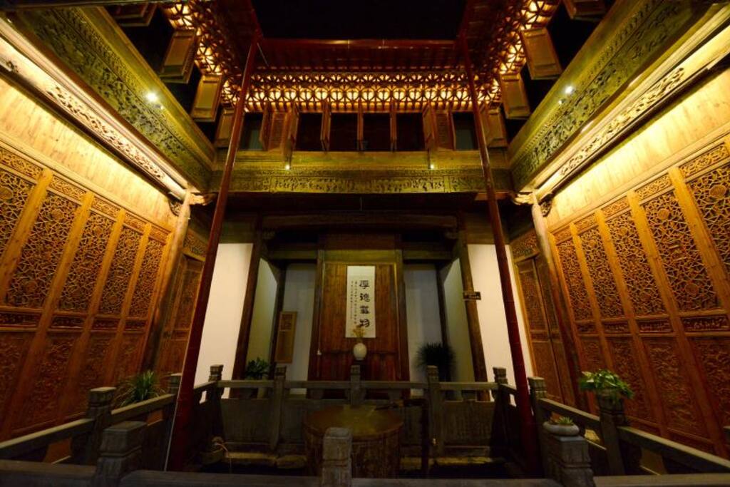 楚天遥 中堂