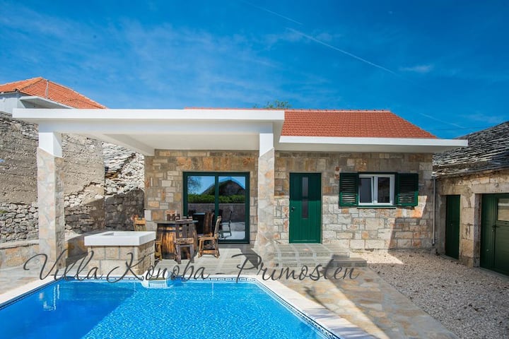 Villa Oaza Primošten With Heated Pool