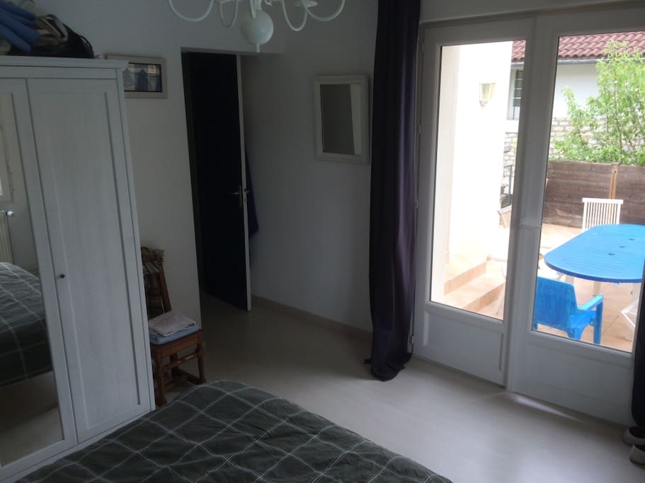 Chambre double 1 - Accès terrasse