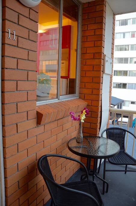 outdoor breakfast