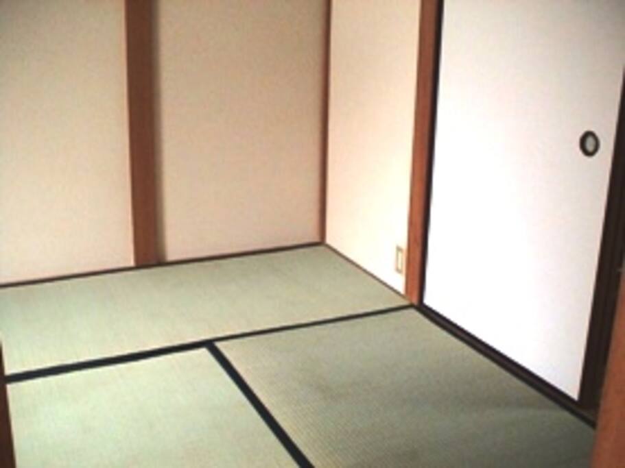 Mattress, futon, blanket and pillow will be arranged for your bedding.