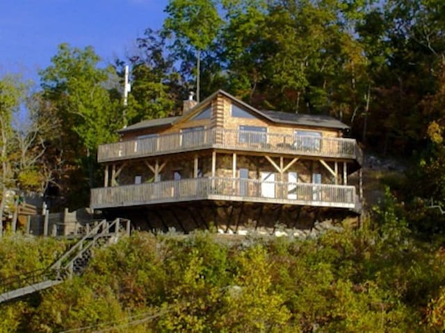 Pet Friendly Vacation Rentals In Greenview Missouri Usa Petfriendly