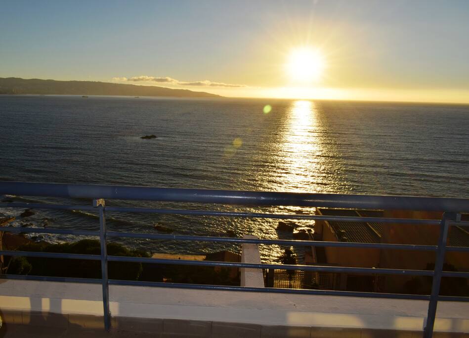 Vista panorámica atardecer