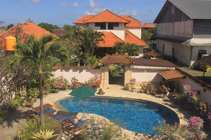 Ombak Putih Bungalows,Nusa dua 4P Huizen te Huur in Ombak Putih Bungalows,Nusa dua 4P Huizen te Huur in