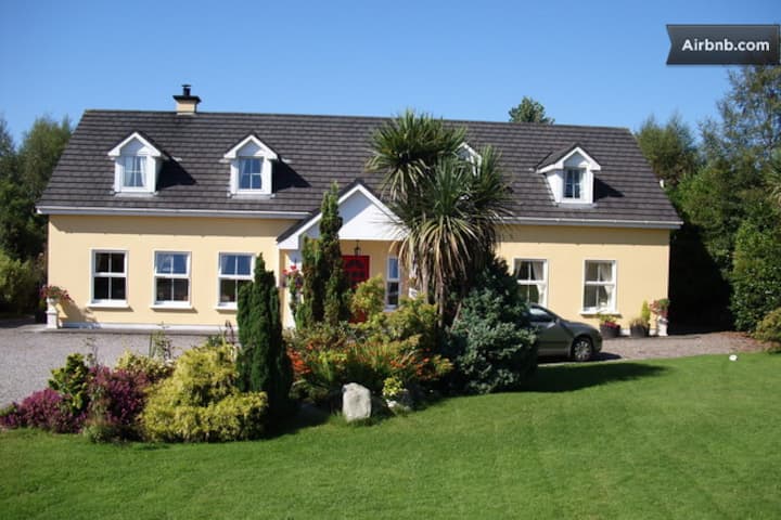 Ring of Kerry  room  4