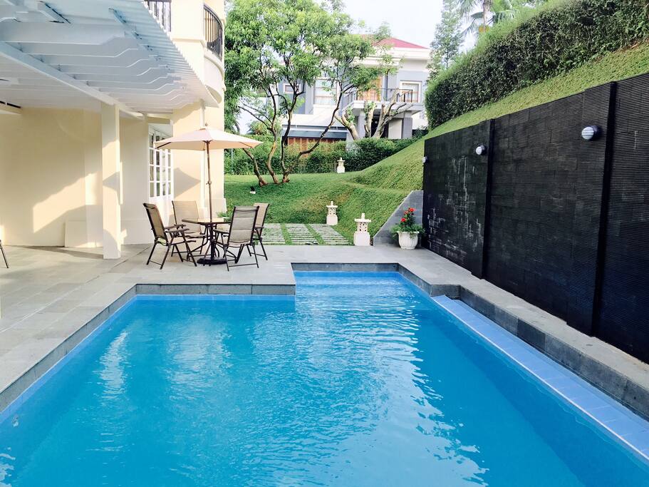 Villa Rancamaya Golf Estate @Jasmin 181 - West Bogor의 빌라에서 살아보기, 서 자바, 인도네시아