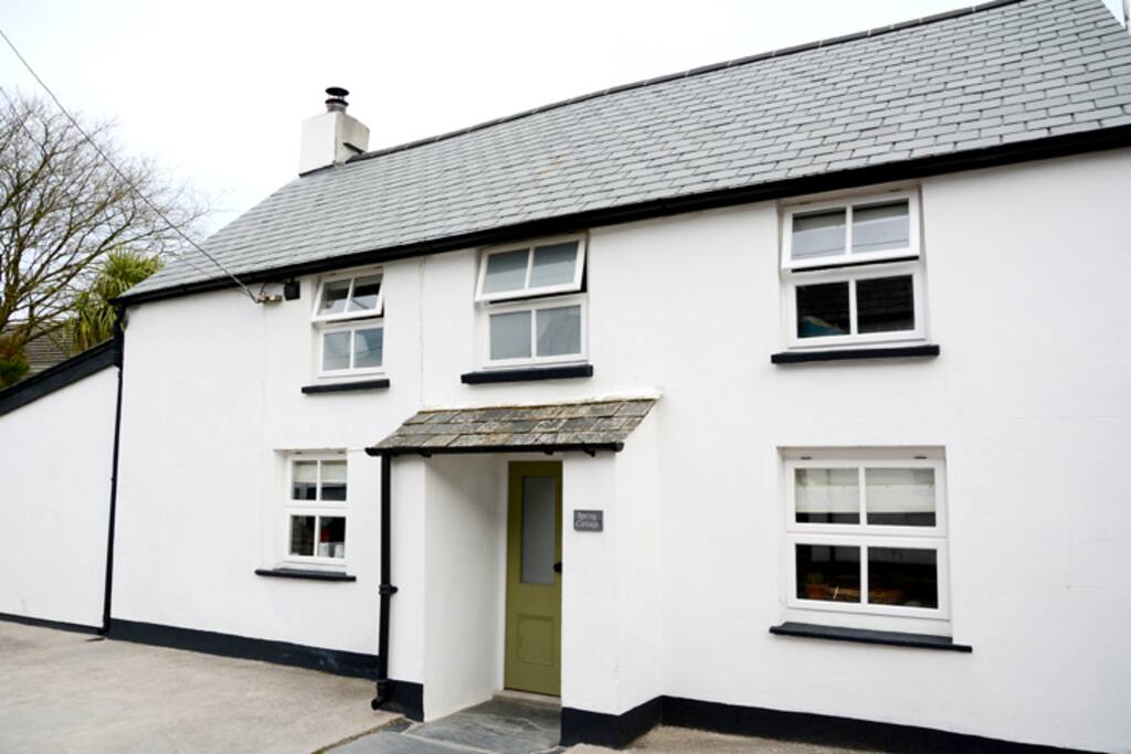 Spring and Hispec Houses for Rent in Kilkhampton