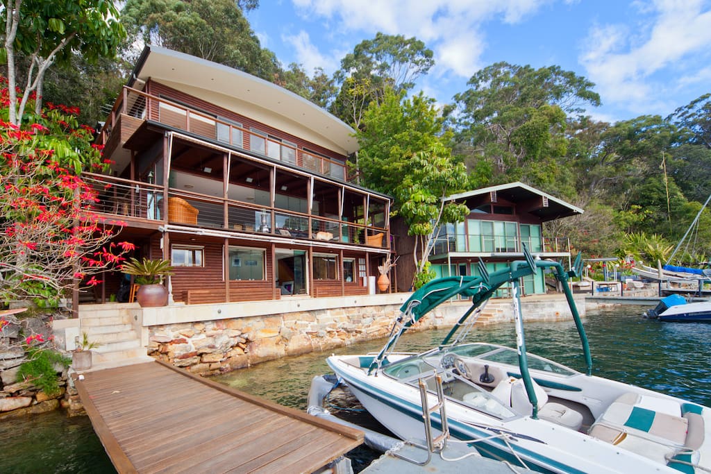 Cottage Point Amazing Waterfront Holiday Home Houses for Rent in Cottage Point, New South