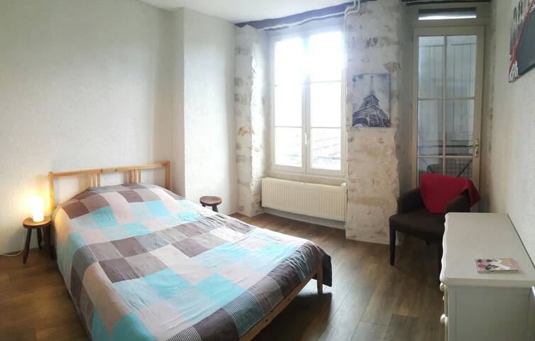 Chamber of Châtel historic center of Provins