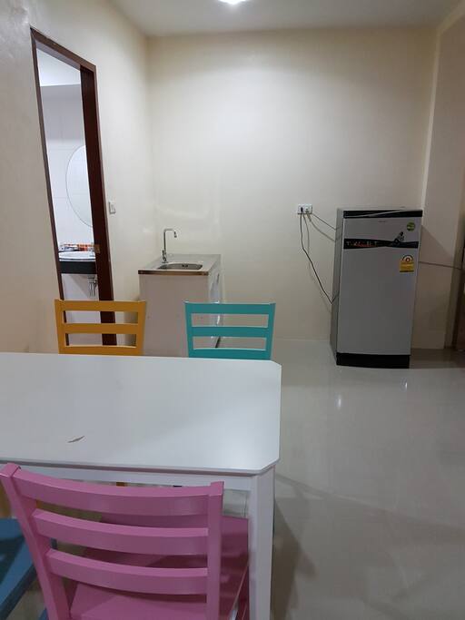 โต๊ะอาหาร 4ที่นั่ง
